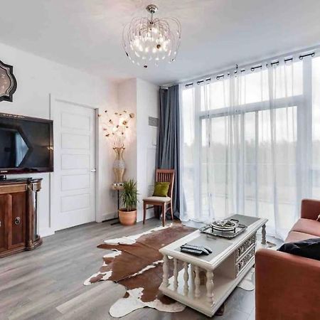 Aquarius 2 Bedroom Condo Friday Harbour Innisfil Екстер'єр фото