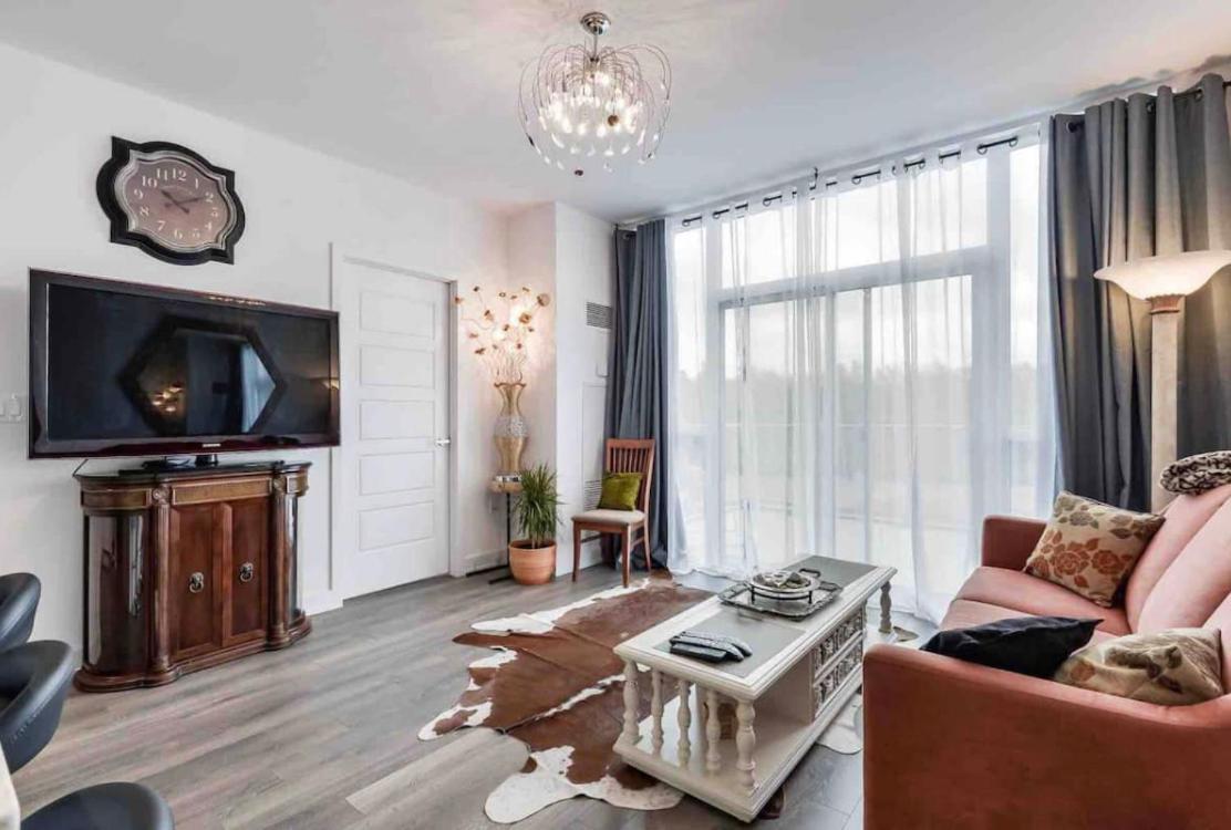 Aquarius 2 Bedroom Condo Friday Harbour Innisfil Екстер'єр фото