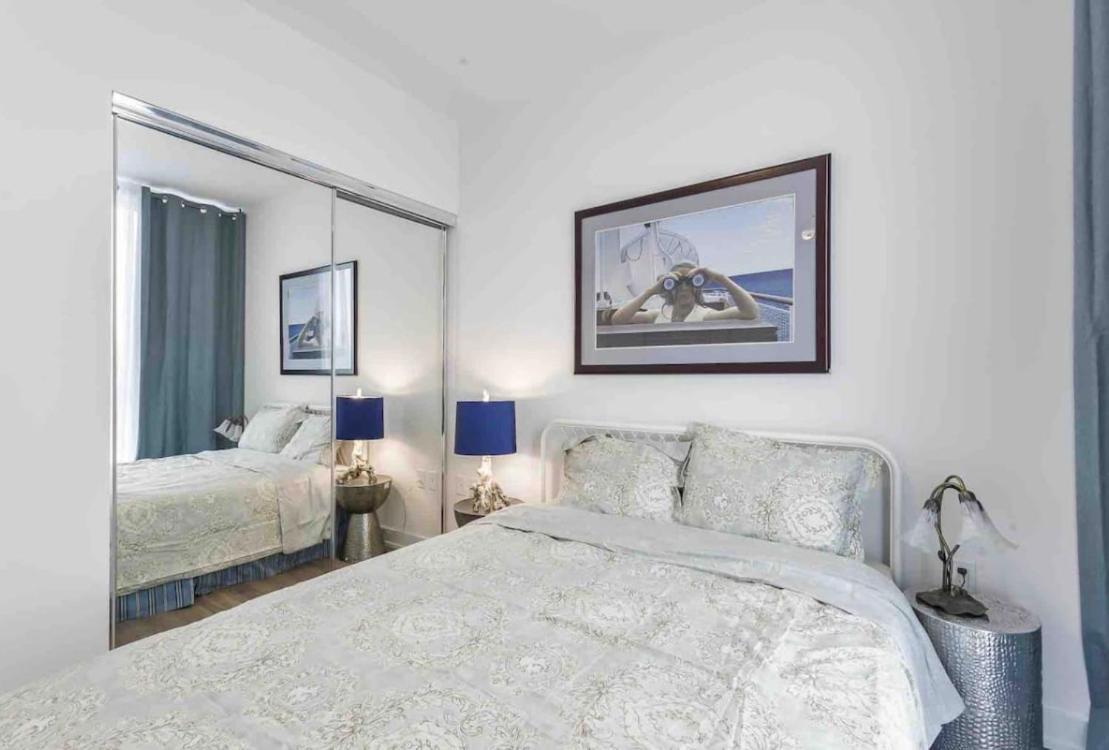 Aquarius 2 Bedroom Condo Friday Harbour Innisfil Екстер'єр фото
