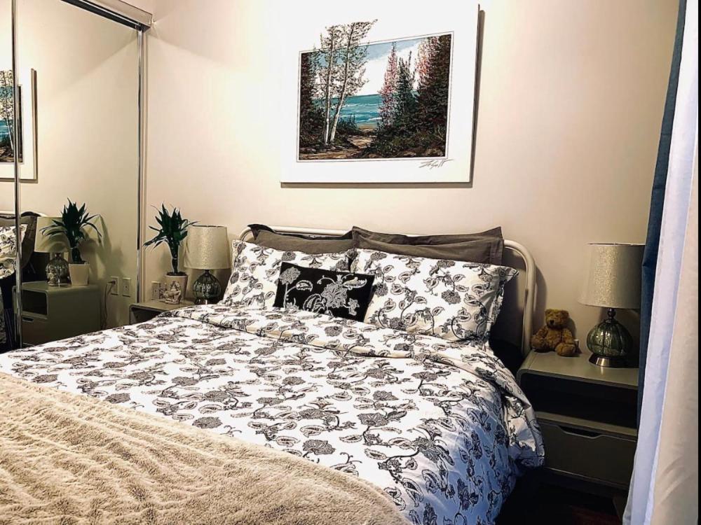 Aquarius 2 Bedroom Condo Friday Harbour Innisfil Екстер'єр фото