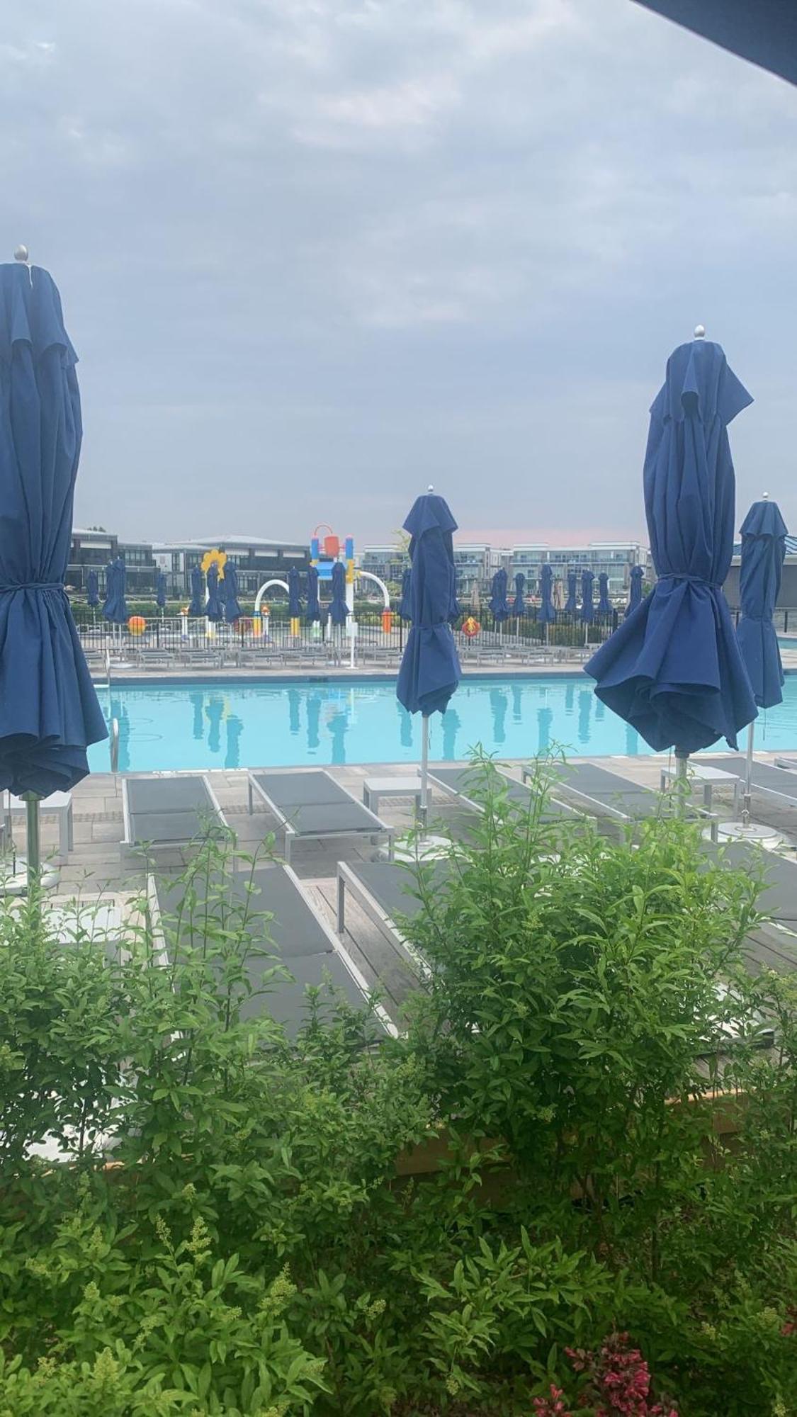 Aquarius 2 Bedroom Condo Friday Harbour Innisfil Екстер'єр фото